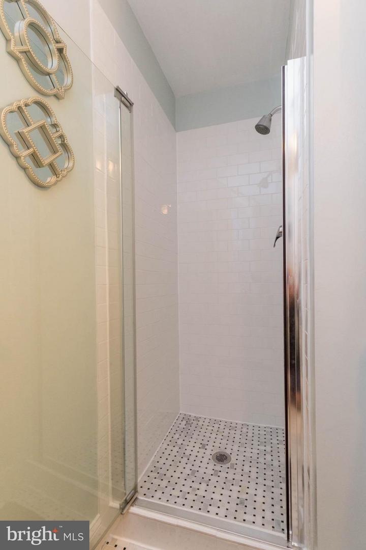 223 Florida AVENUE NW Unit: 4