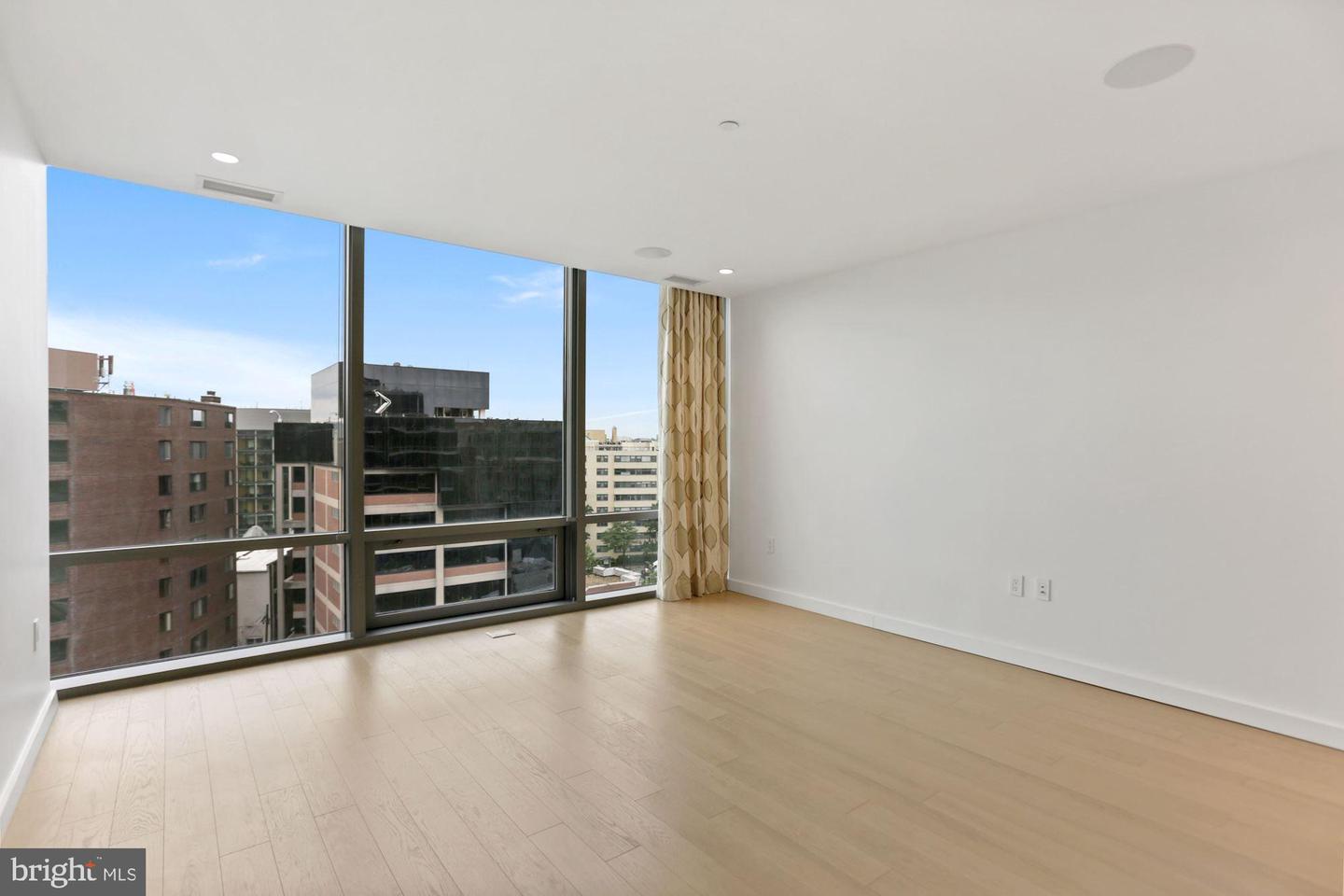 1111 24th STREET NW Unit: 85