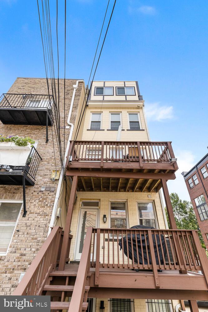 2212 11th STREET NW Unit: 2