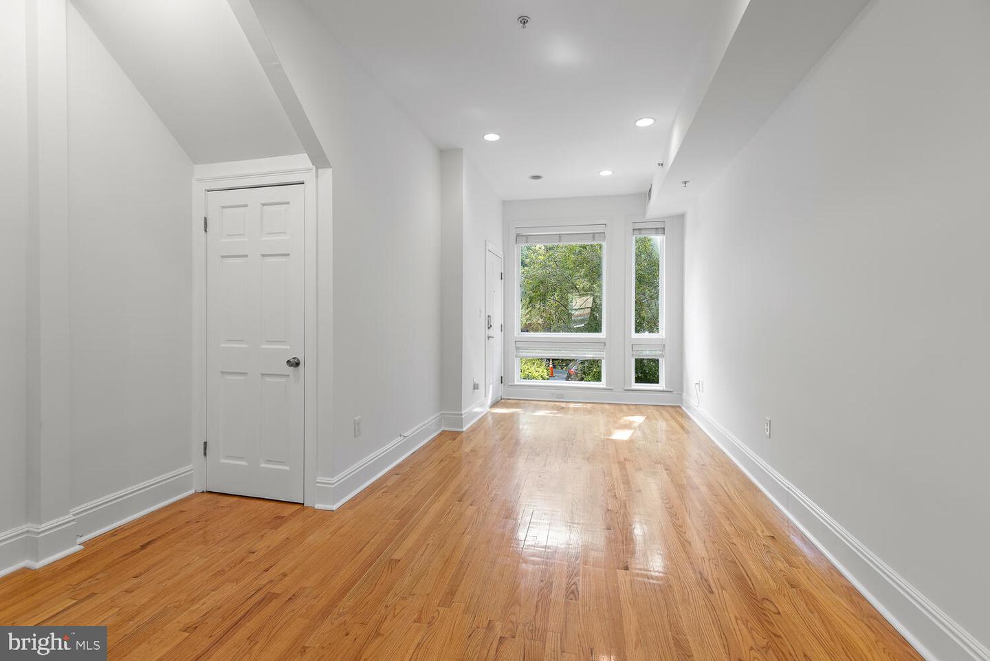 2212 11th STREET NW Unit: 2