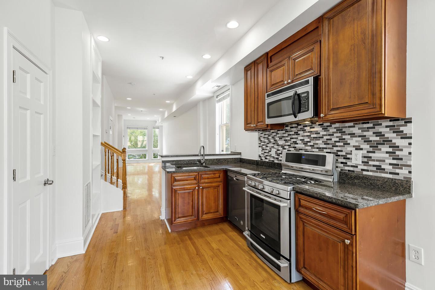 2212 11th STREET NW Unit: 2