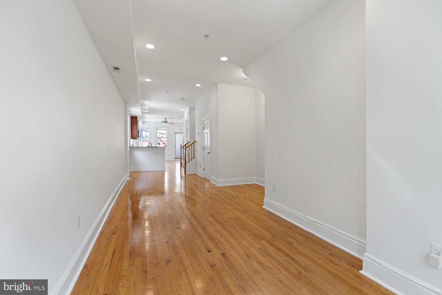2212 11th STREET NW Unit: 2