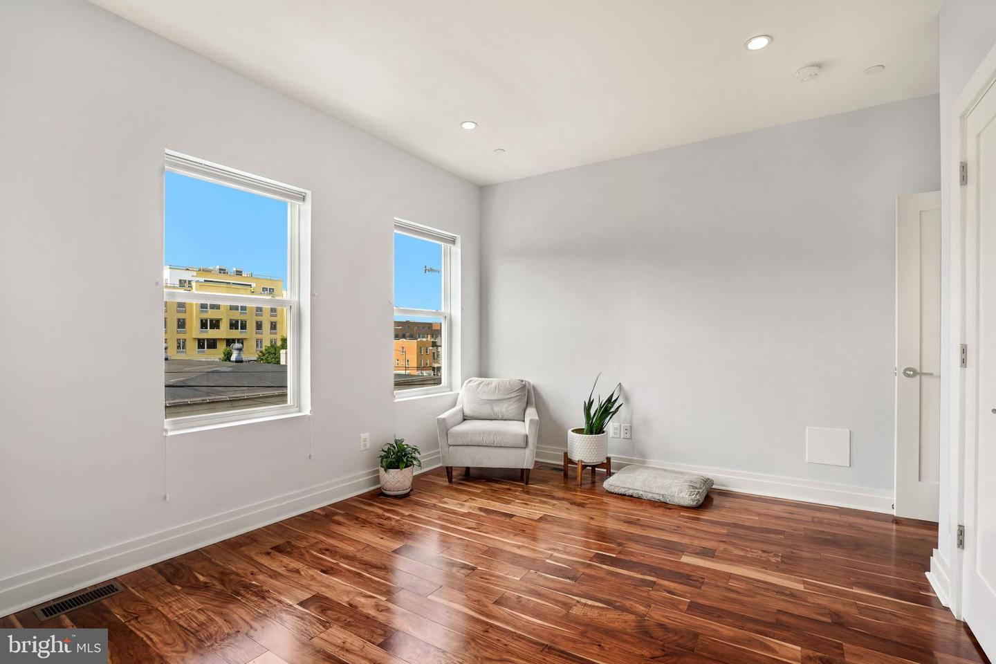 115 Quincy PLACE NE Unit: 2