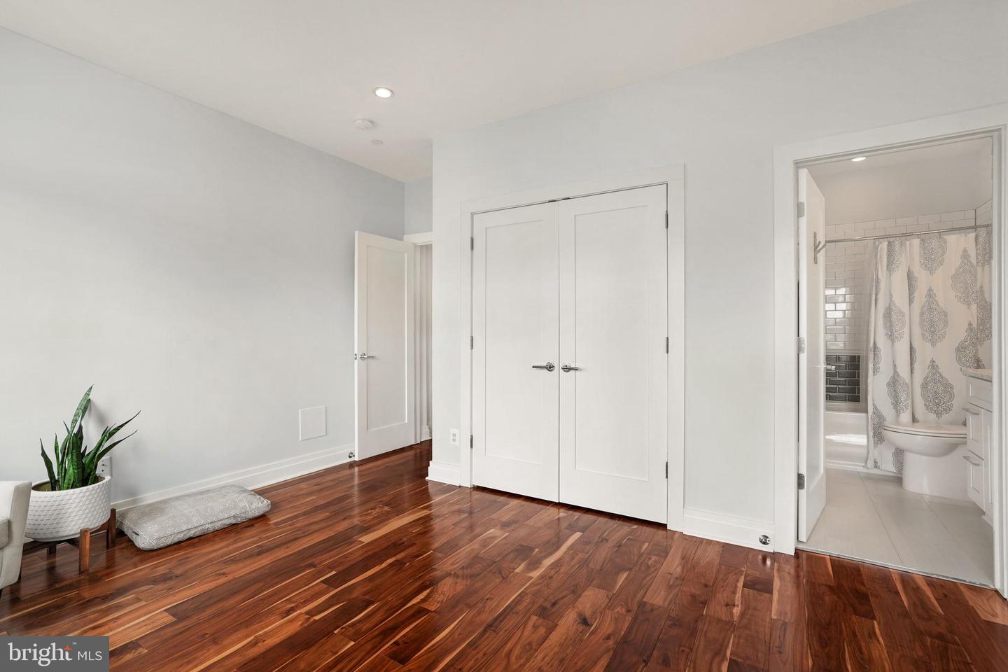 115 Quincy PLACE NE Unit: 2