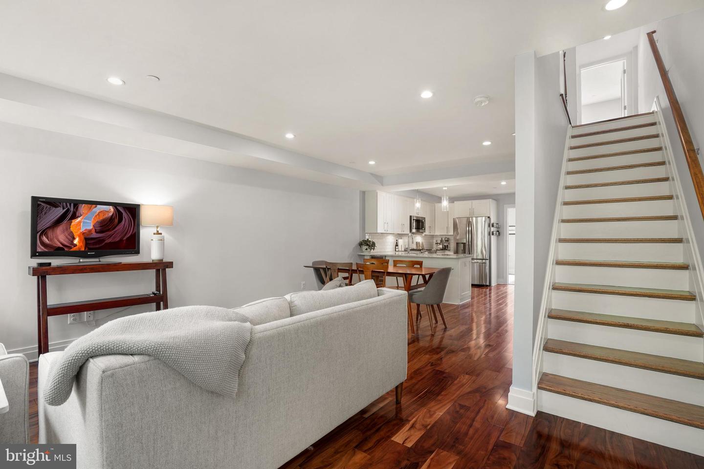 115 Quincy PLACE NE Unit: 2