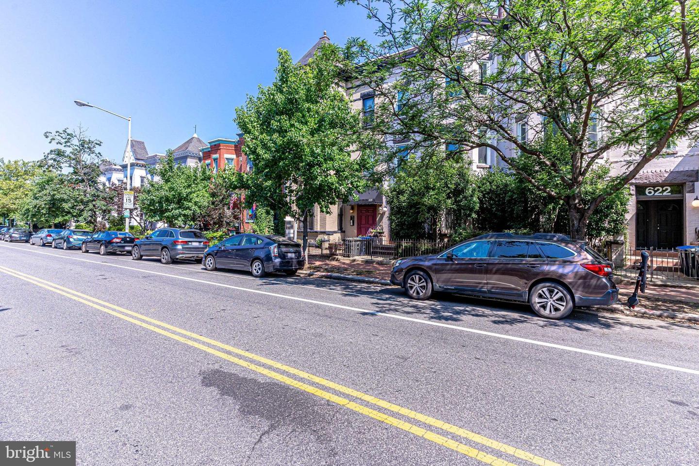 618 F STREET NE Unit: 1