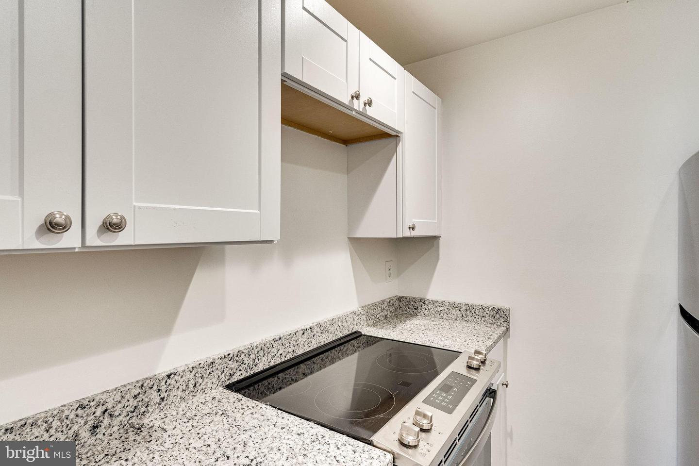 618 F STREET NE Unit: 1