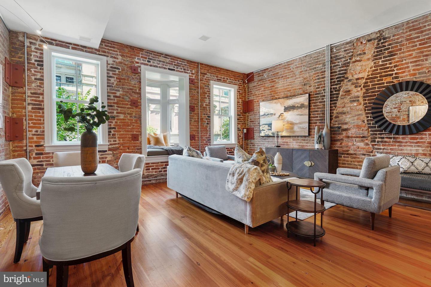 912 F STREET NW Unit: 208