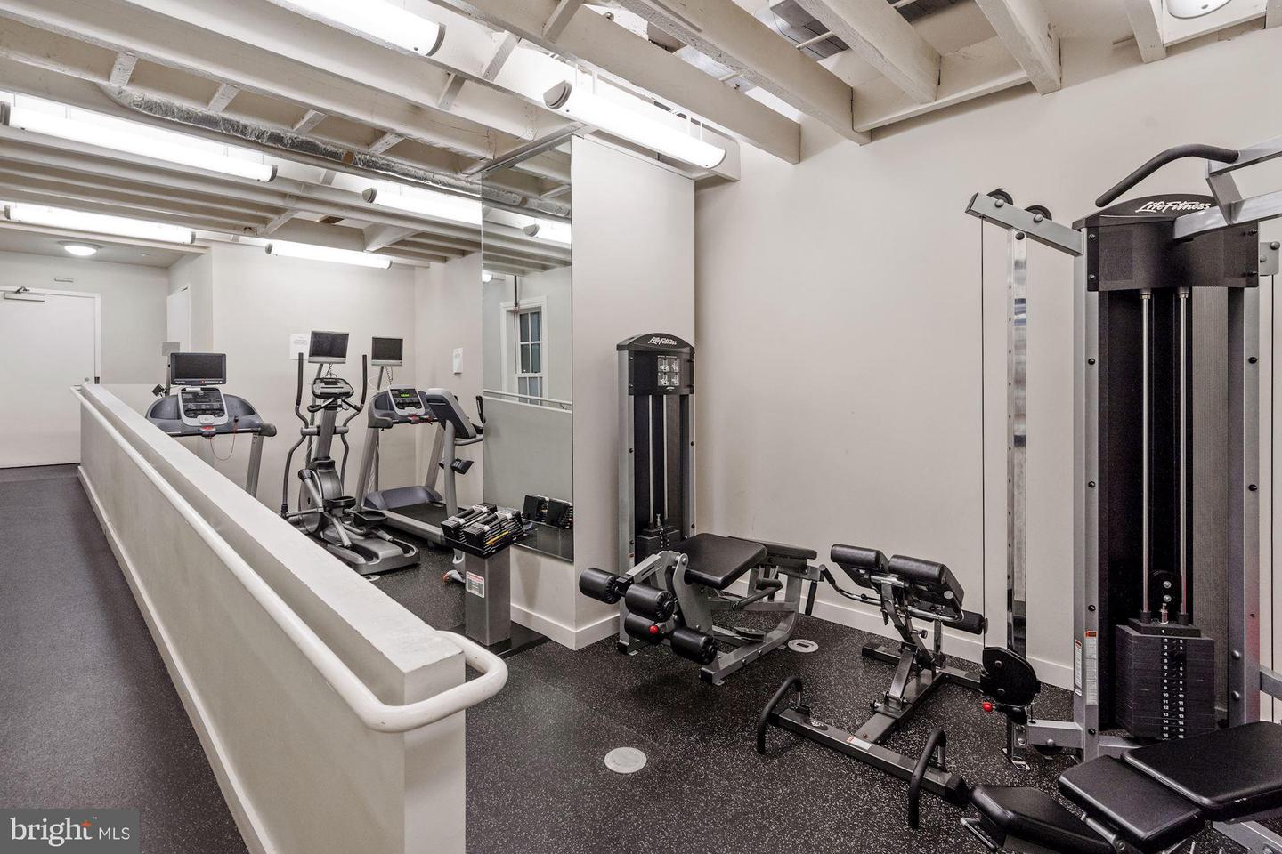 912 F STREET NW Unit: 208