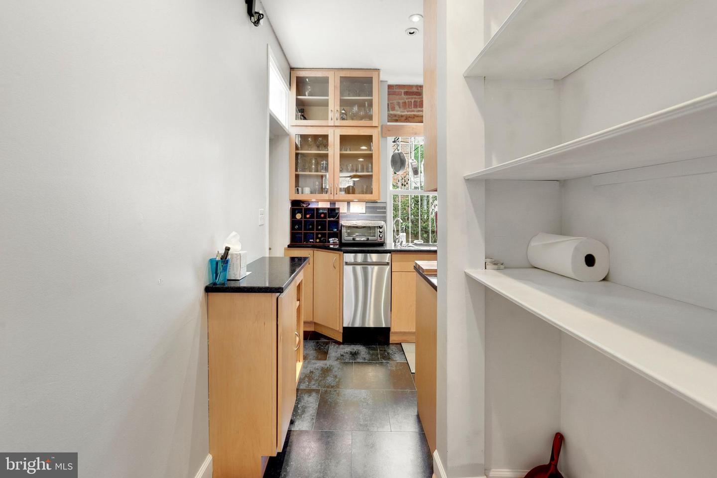 404 8th STREET NE