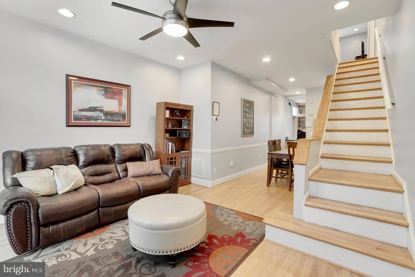 404 8th STREET NE