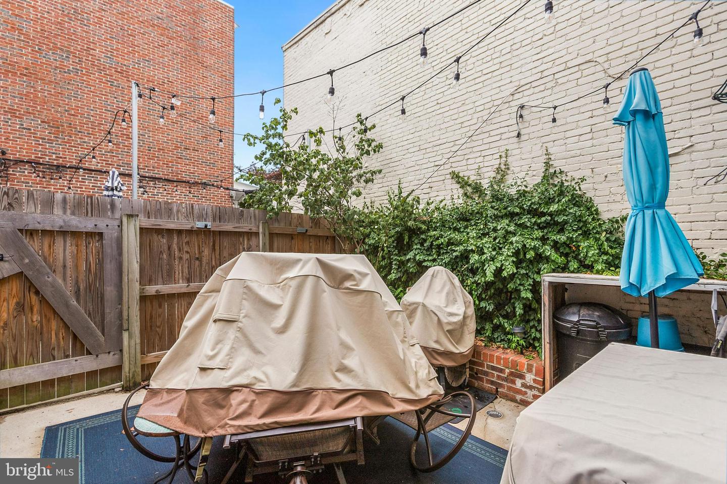 404 8th STREET NE
