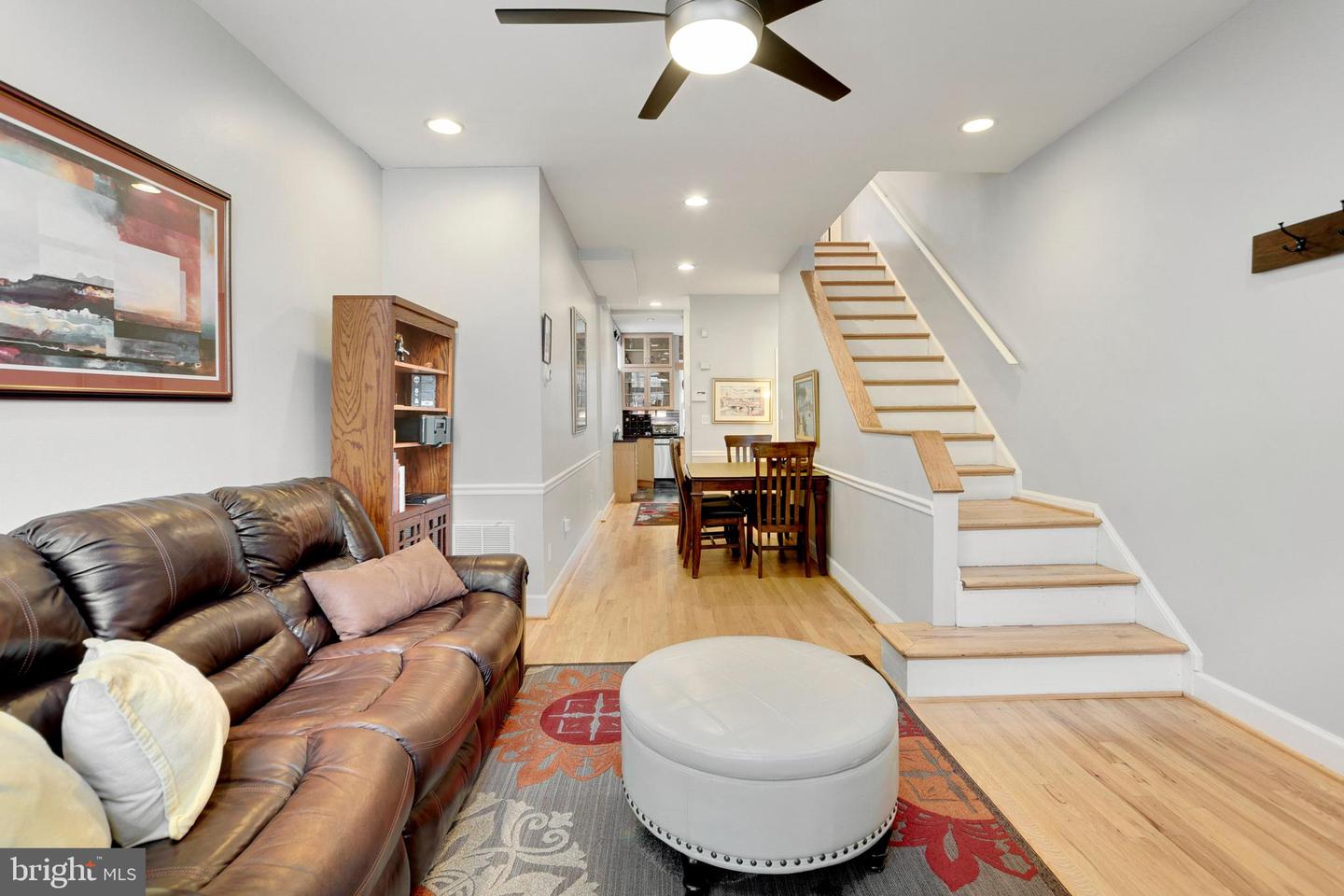 404 8th STREET NE