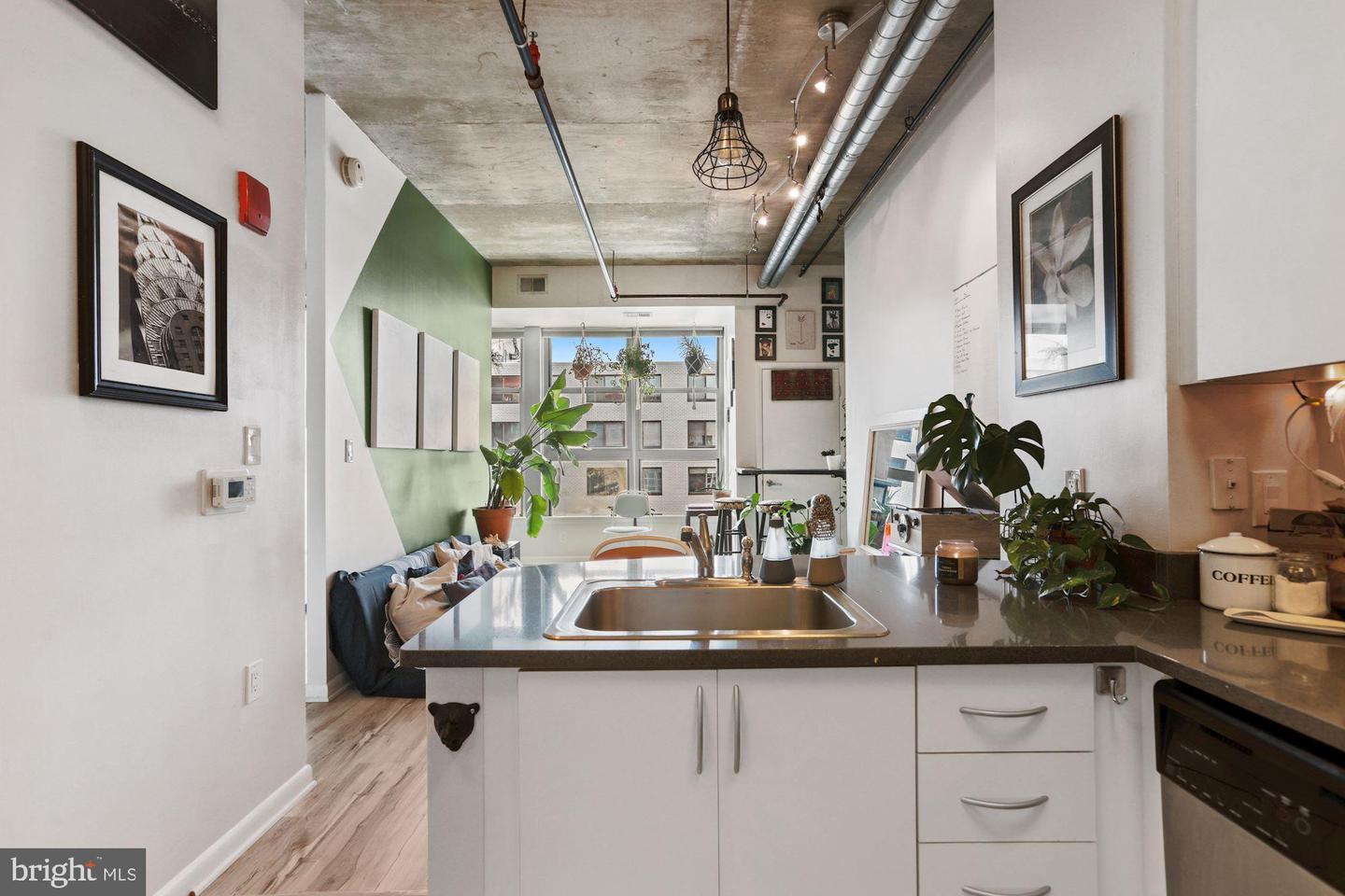 1300 N STREET NW Unit: 711