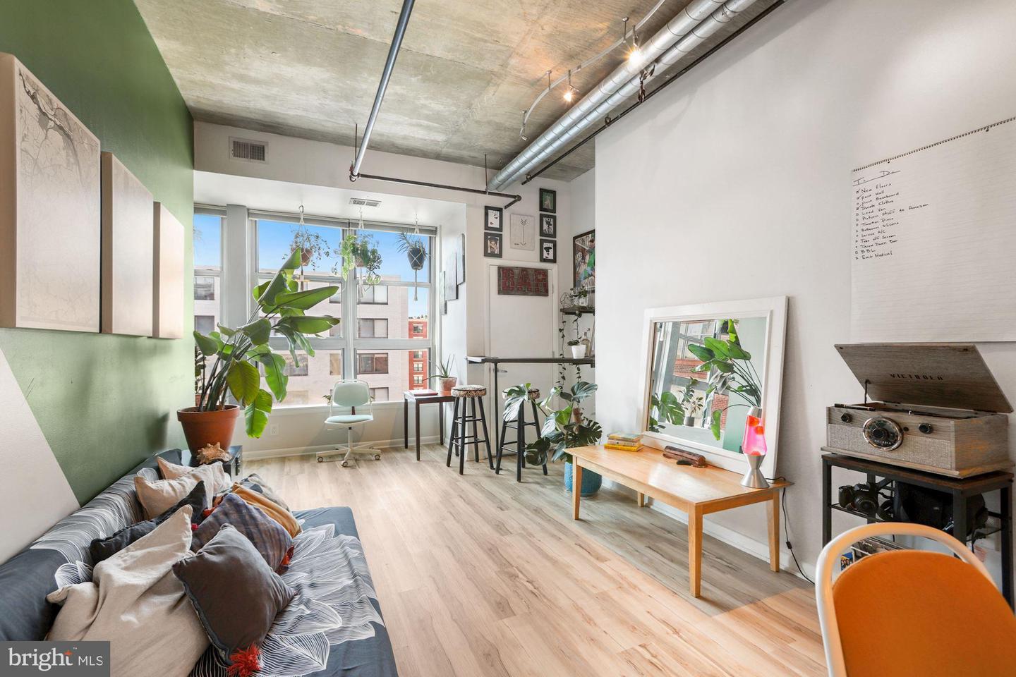 1300 N STREET NW Unit: 711