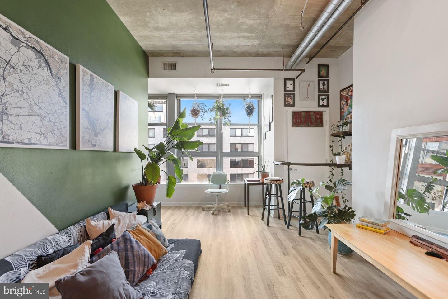 1300 N STREET NW Unit: 711