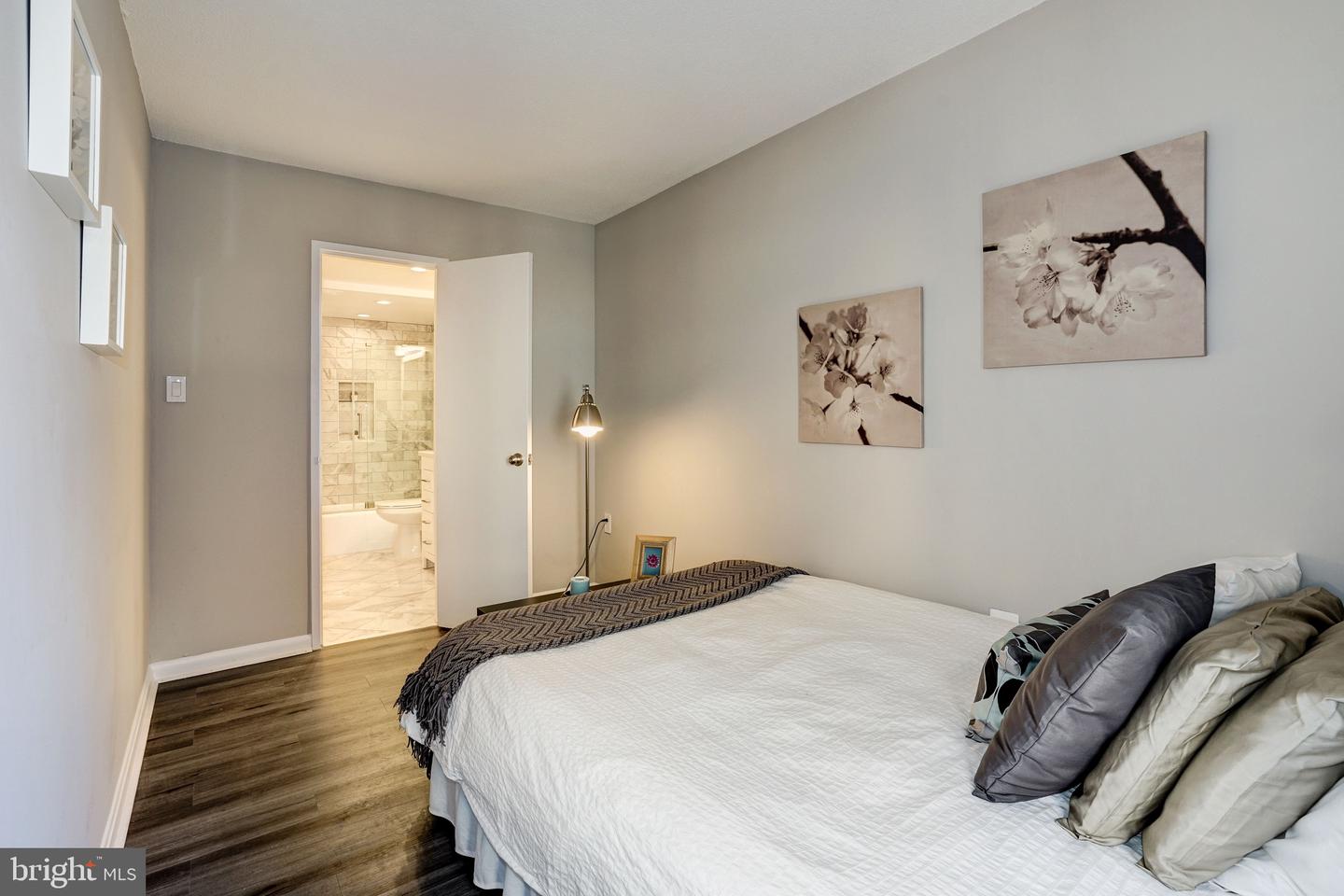 1718 P STREET NW Unit: 213