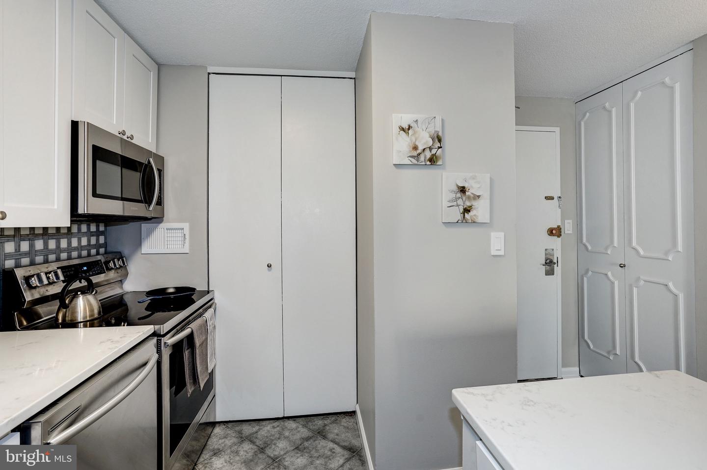 1718 P STREET NW Unit: 213