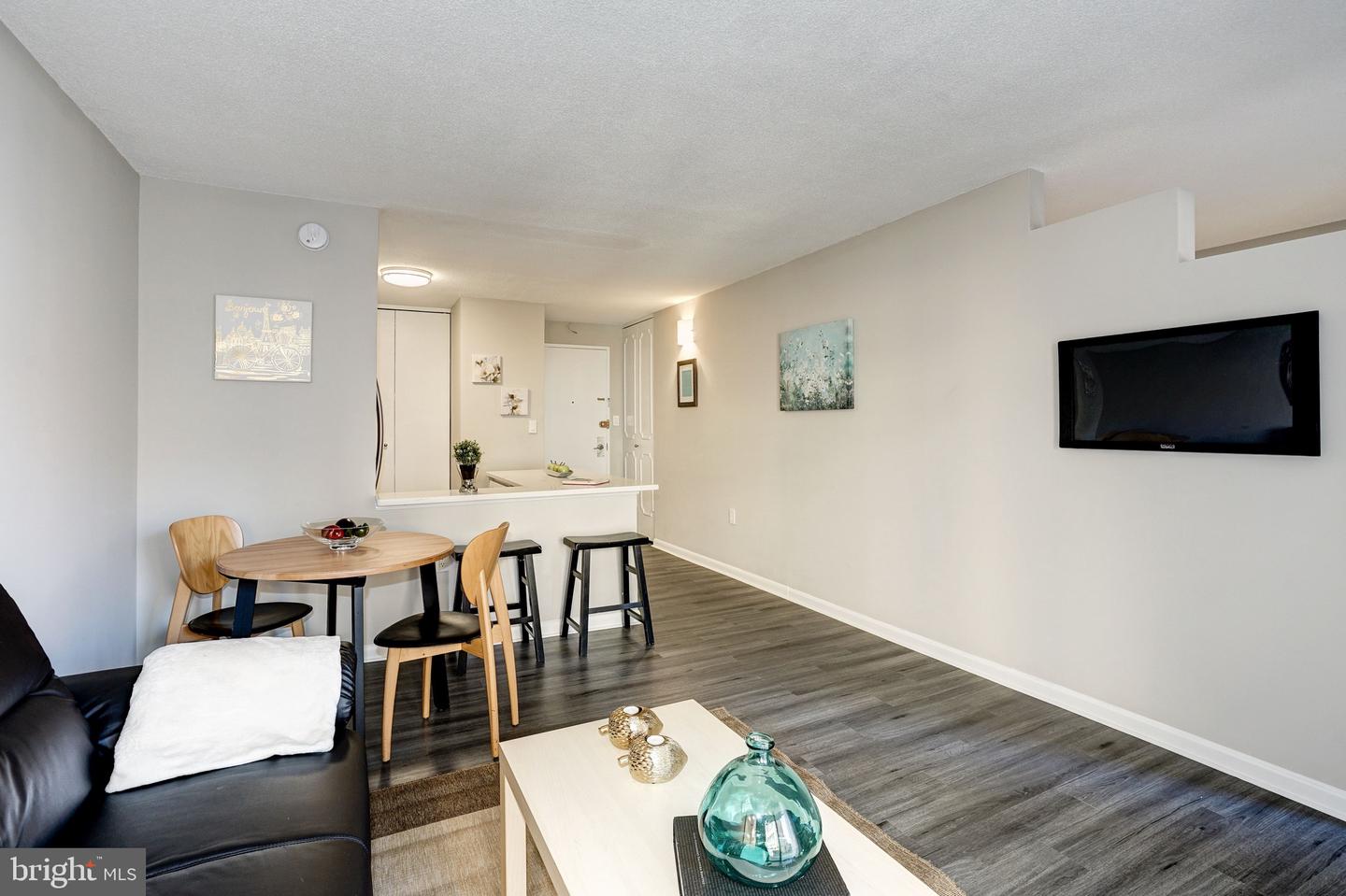 1718 P STREET NW Unit: 213