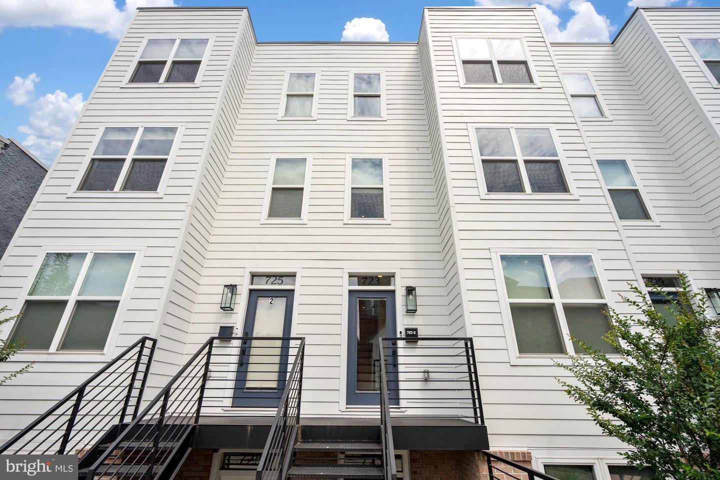 723 18th STREET NE Unit: 723-2