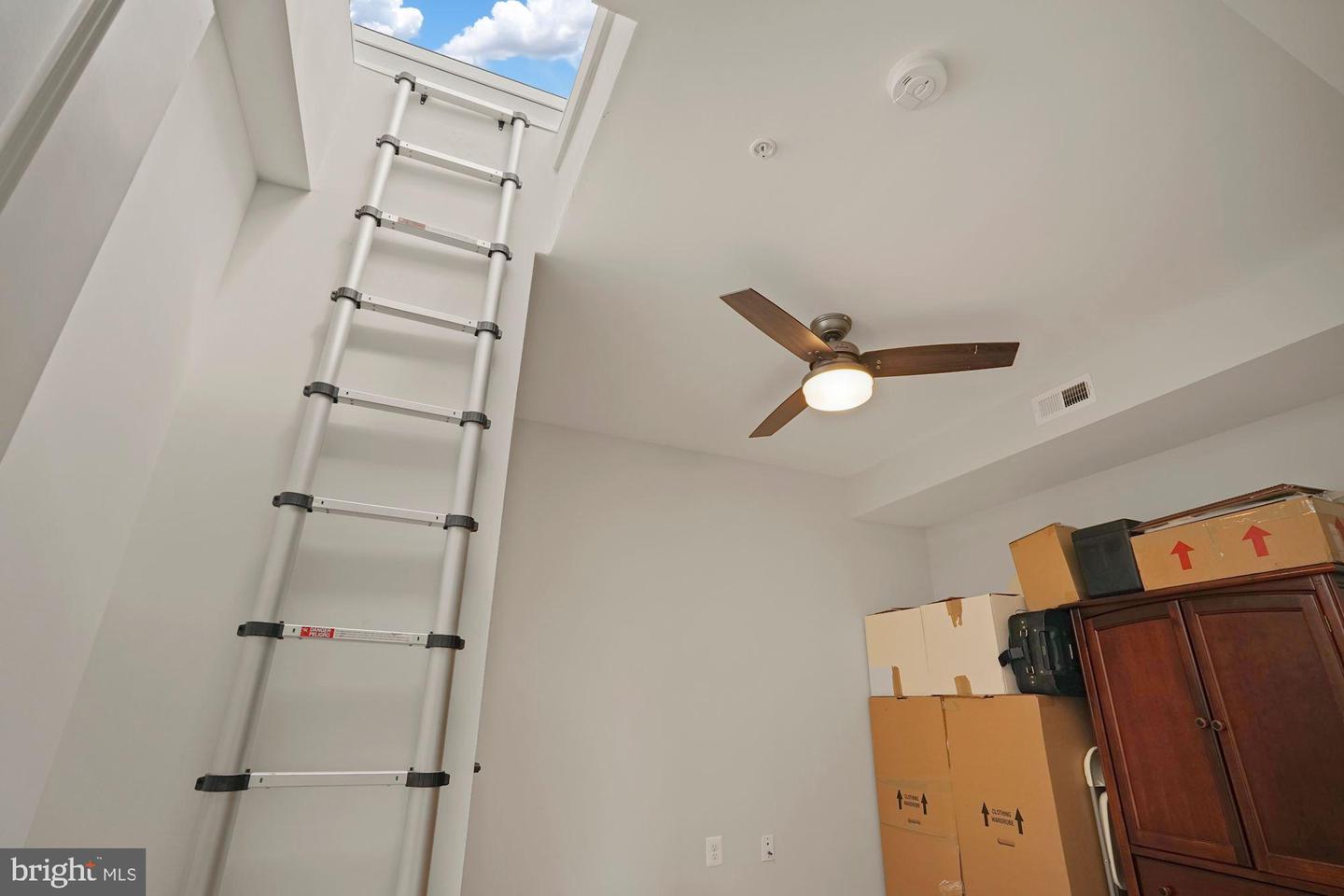 723 18th STREET NE Unit: 723-2
