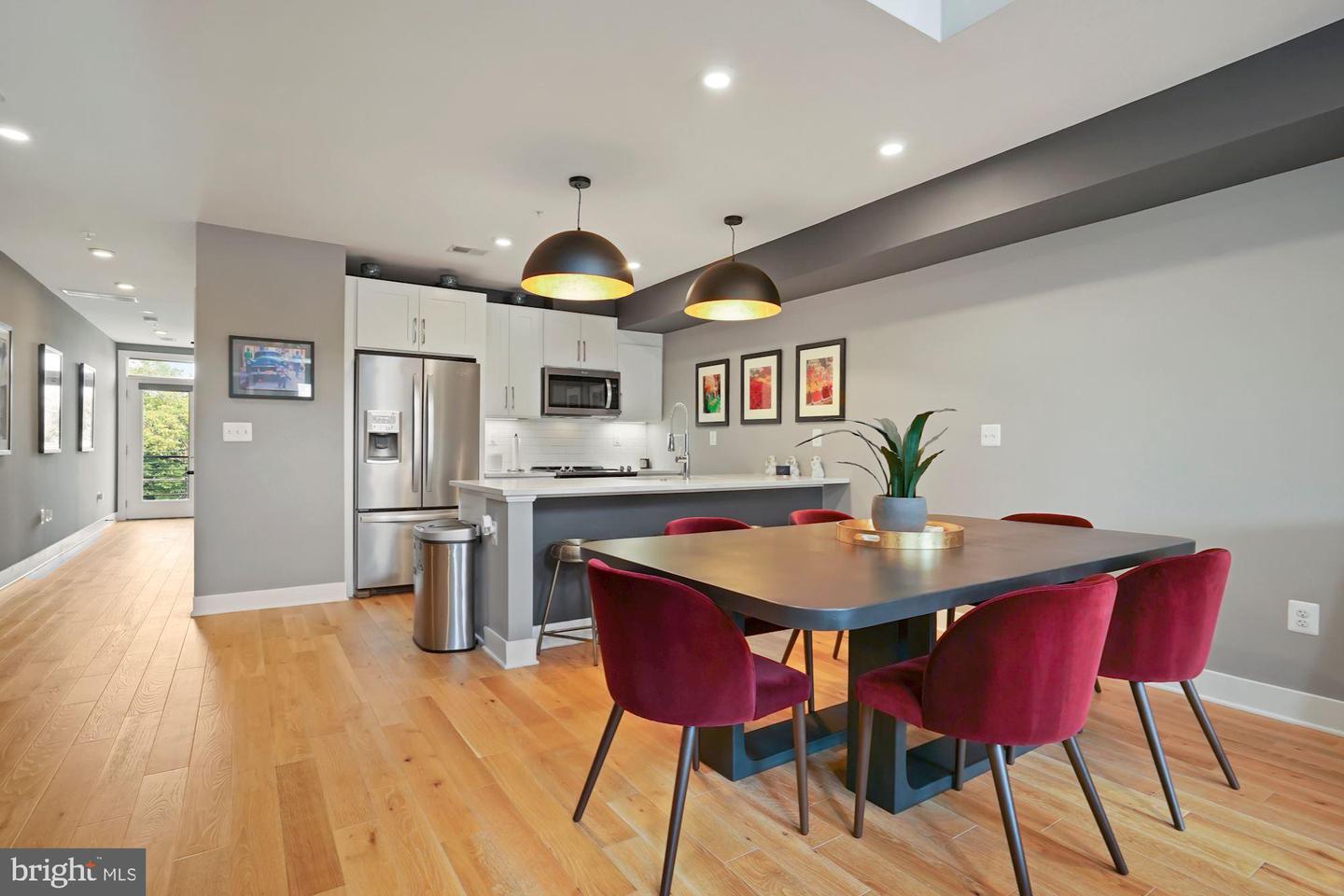 723 18th STREET NE Unit: 723-2