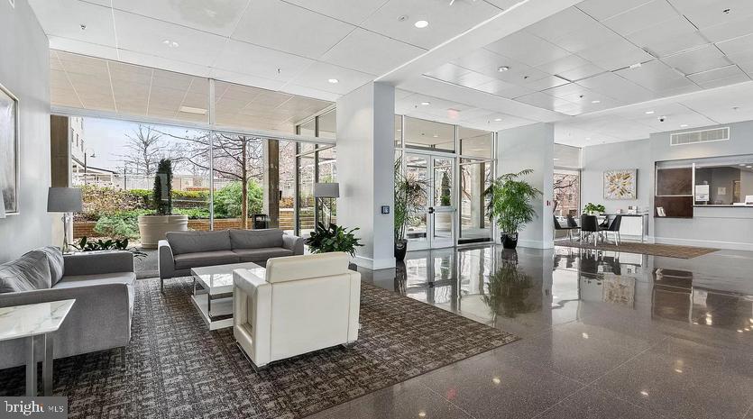800 4th STREET SW Unit: N620