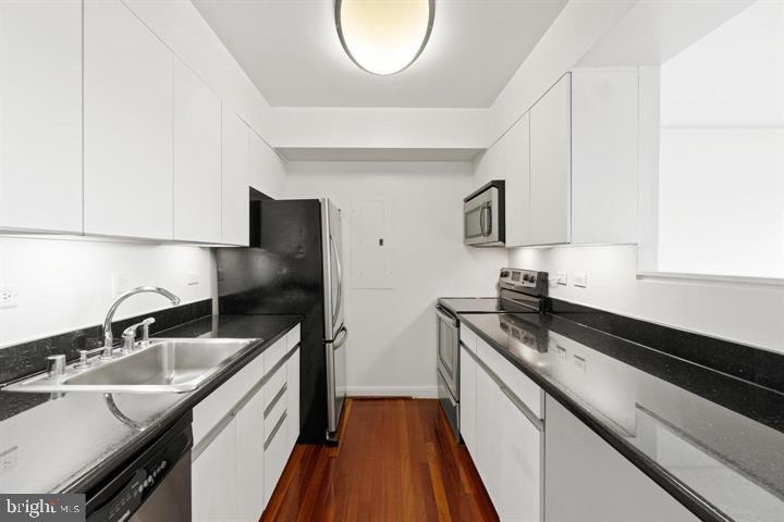2501 M STREET NW Unit: 722