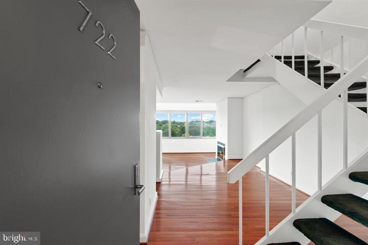 2501 M STREET NW Unit: 722