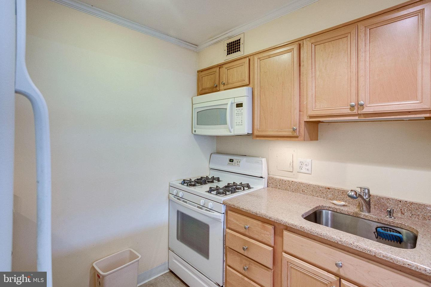 730 24th STREET NW Unit: 209