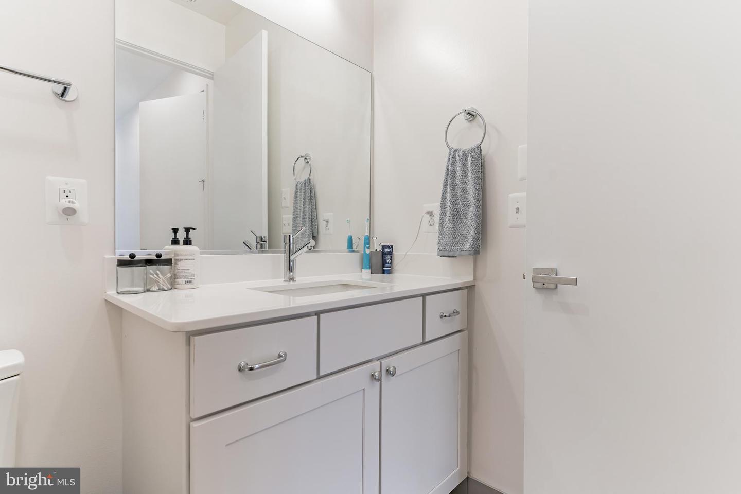 1112 5th STREET NW Unit: 5