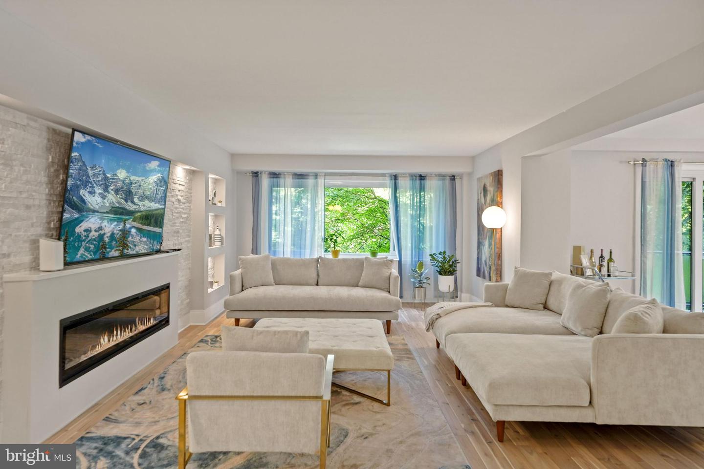 4201 Cathedral AVENUE NW Unit: 405E