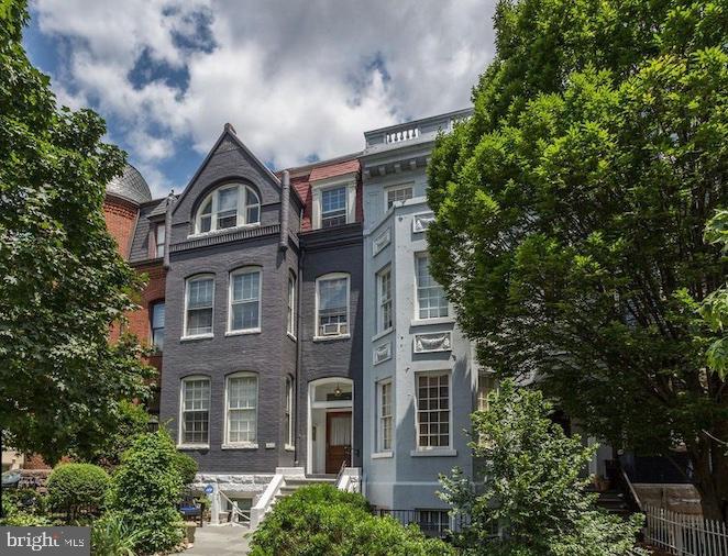 1817 19th STREET NW Unit: 2