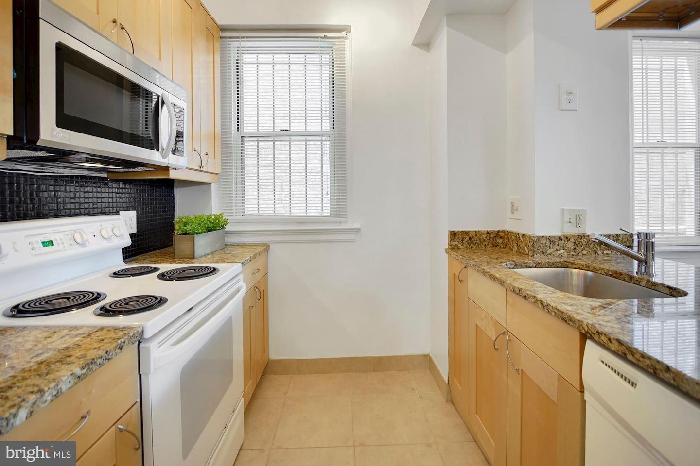 1725 New Hampshire AVENUE NW Unit: 102