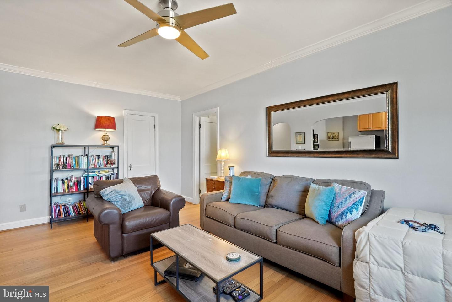 3925 Davis PLACE NW Unit: 301