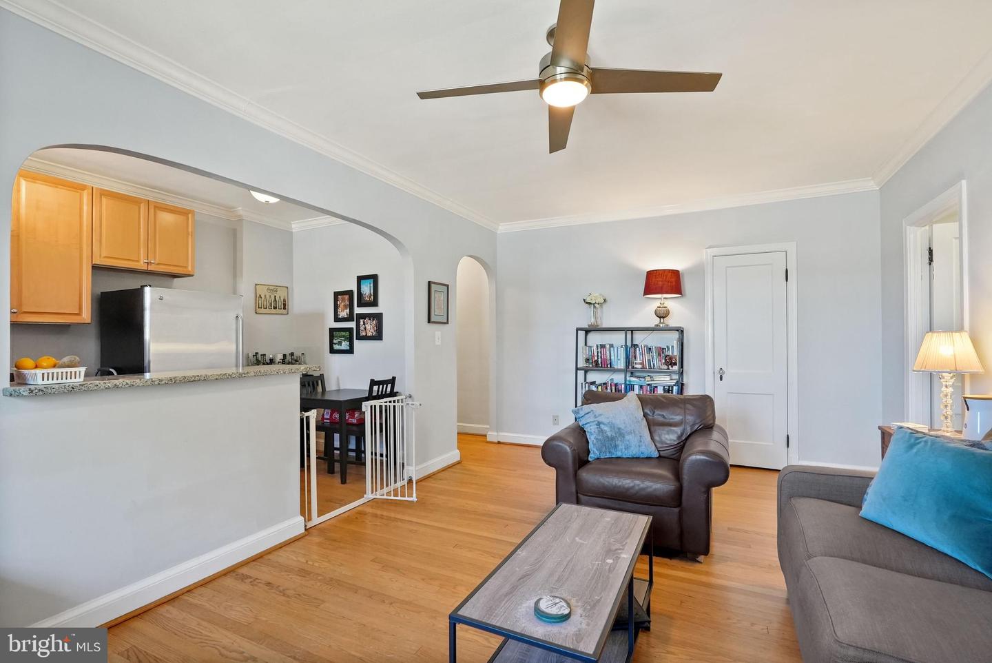 3925 Davis PLACE NW Unit: 301