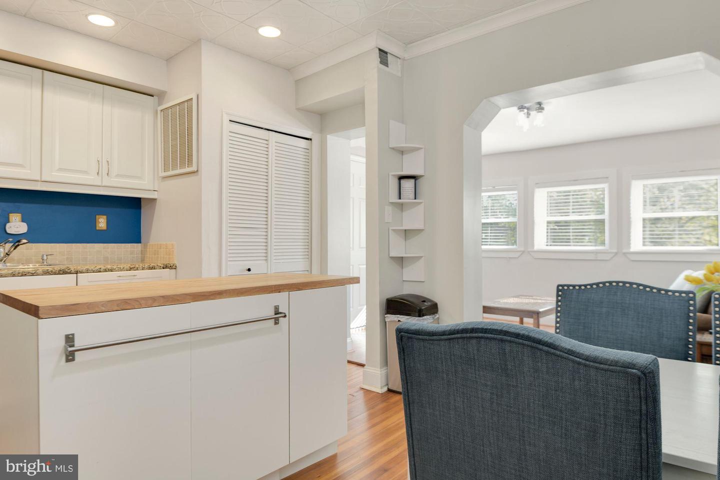 308 13th STREET SE Unit: 4