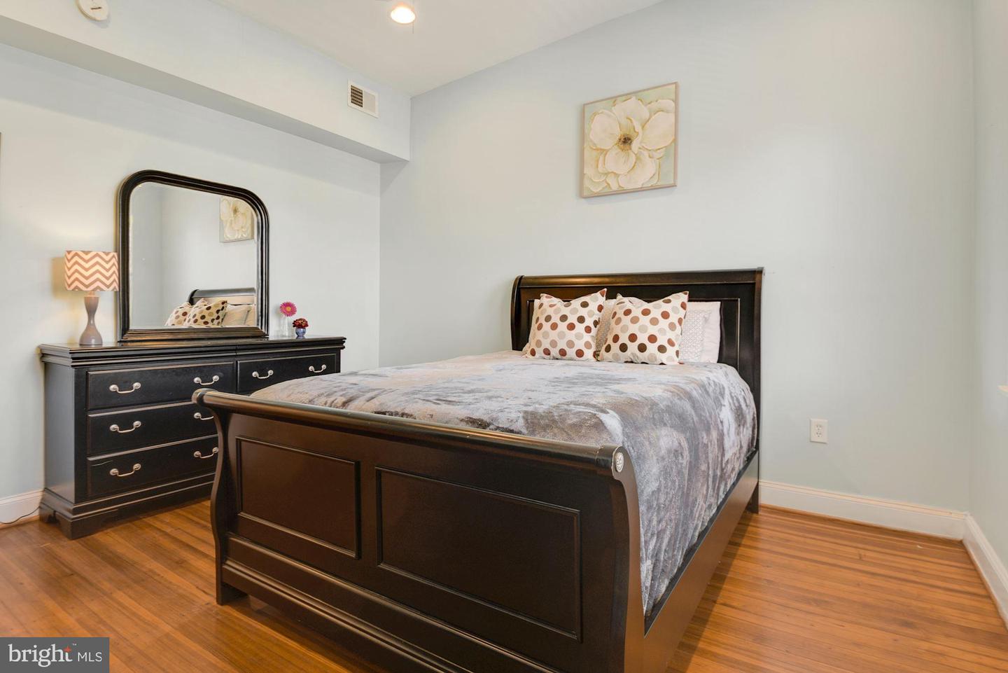 308 13th STREET SE Unit: 4
