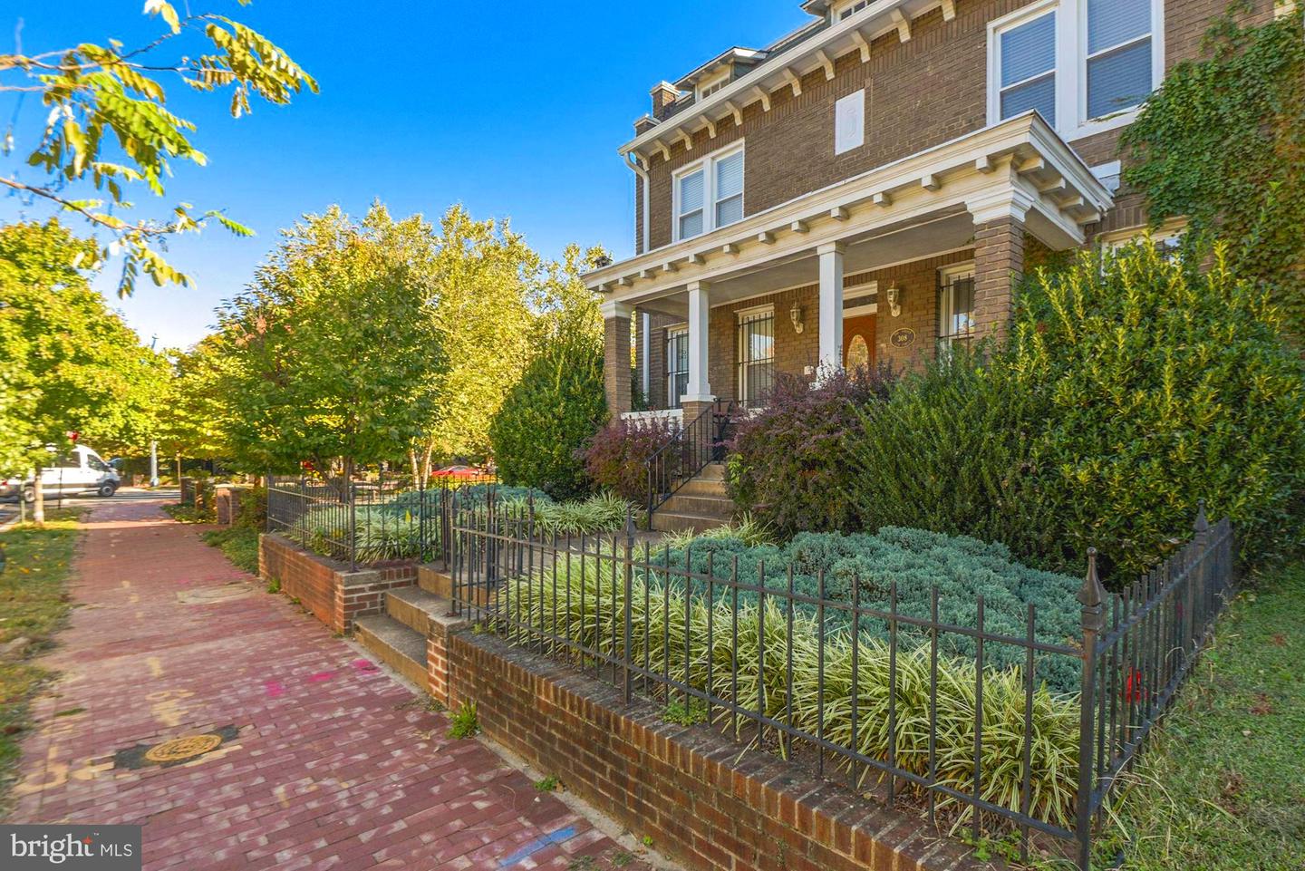 308 13th STREET SE Unit: 4