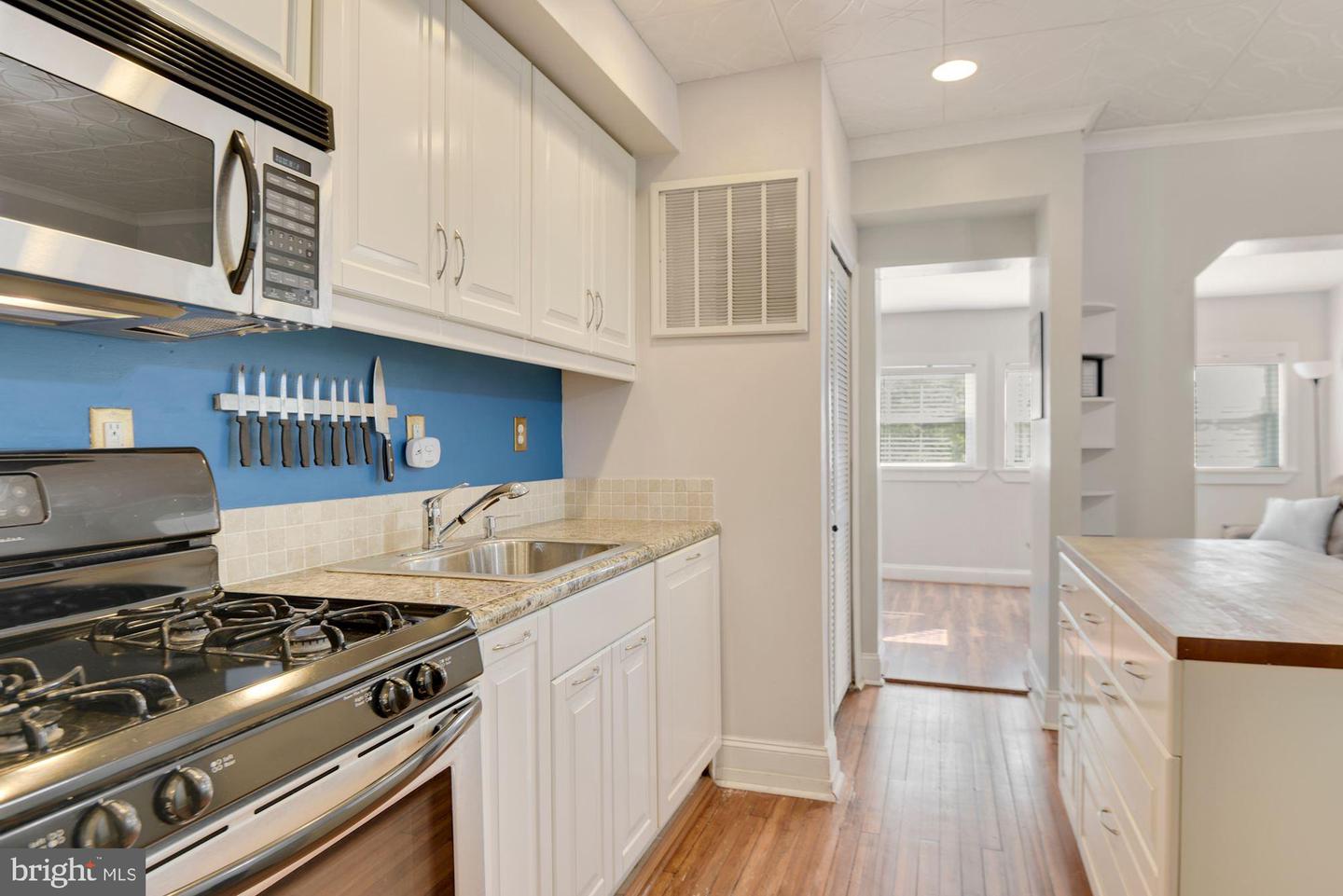 308 13th STREET SE Unit: 4
