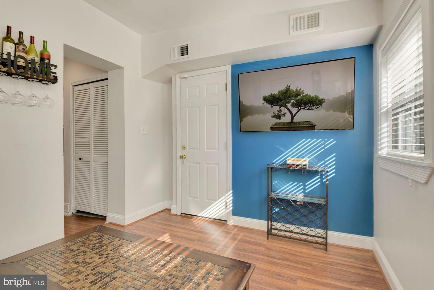 308 13th STREET SE Unit: 4