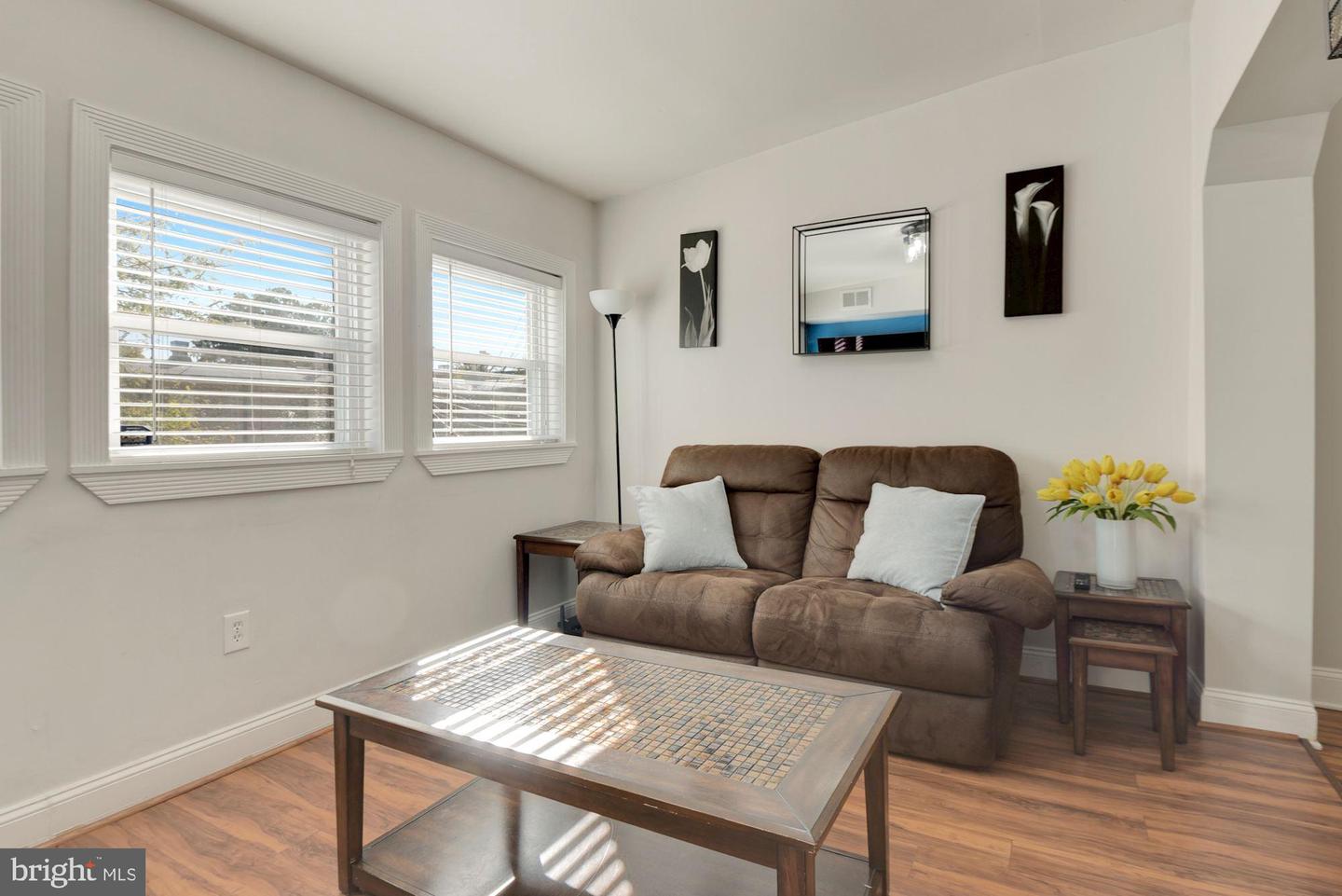 308 13th STREET SE Unit: 4