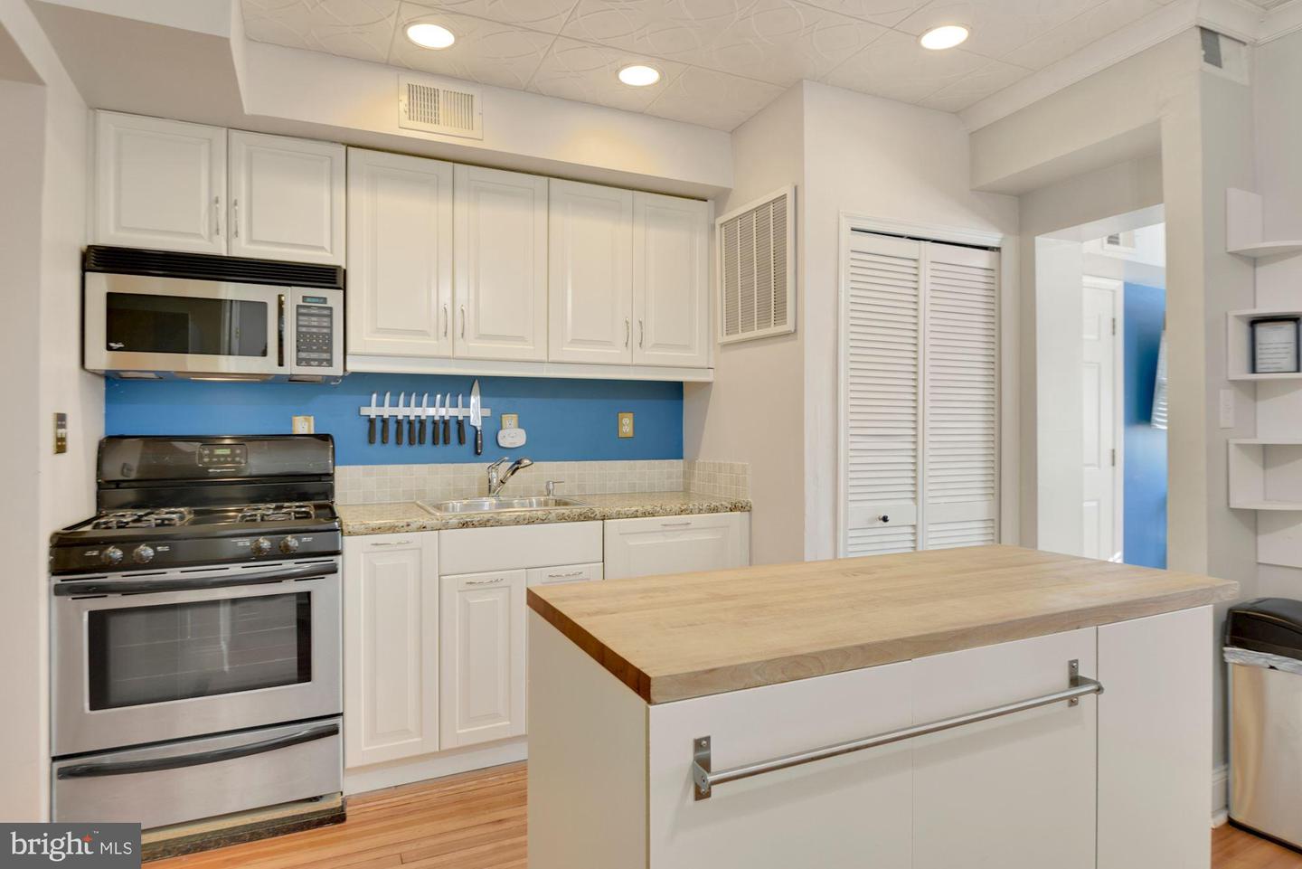 308 13th STREET SE Unit: 4