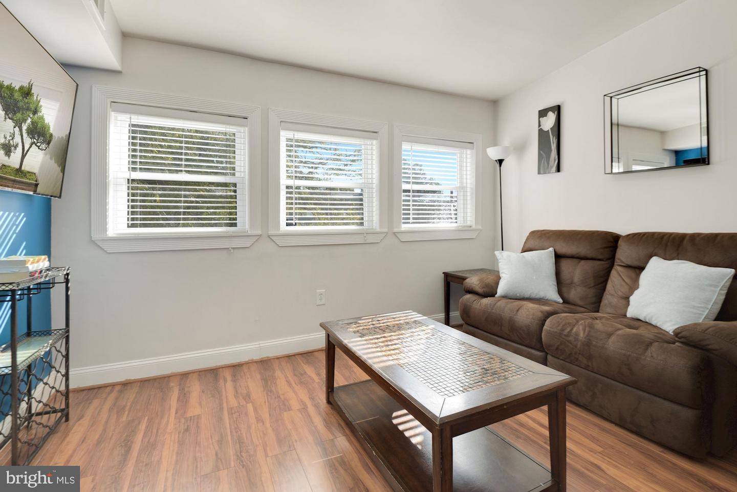 308 13th STREET SE Unit: 4