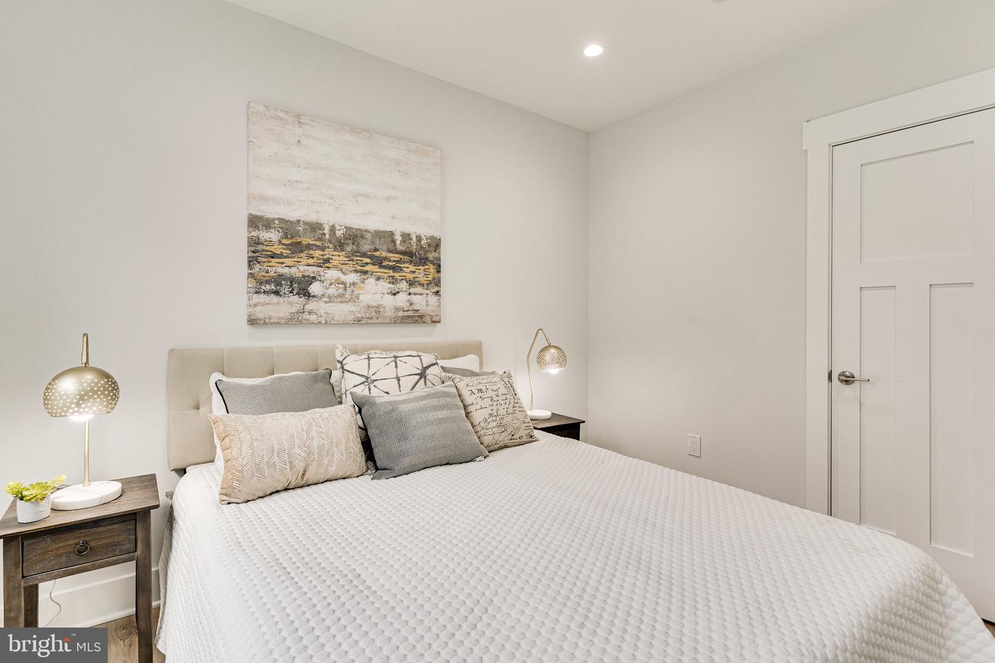1301 West Virginia AVENUE NE Unit: 1