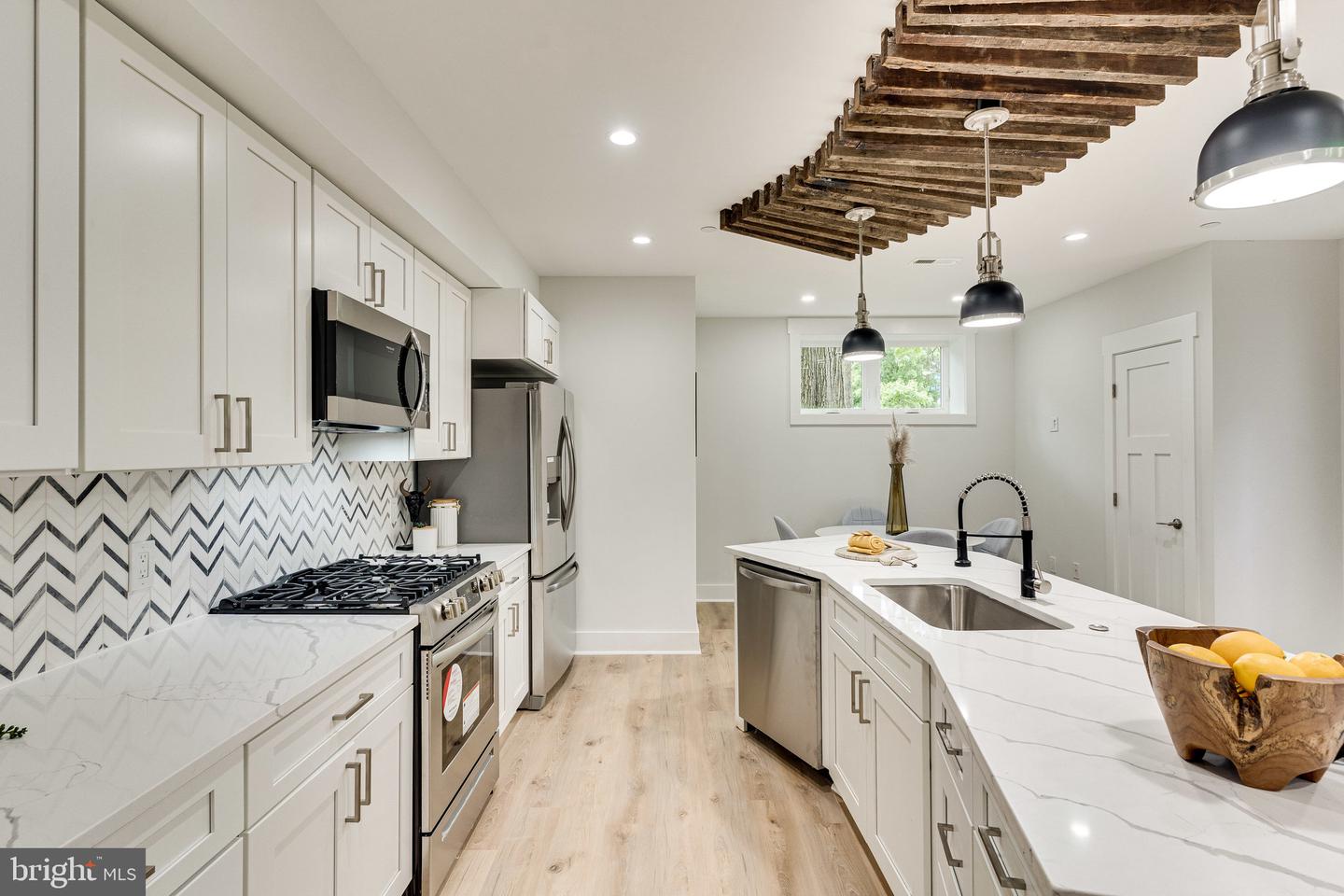 1301 West Virginia AVENUE NE Unit: 1