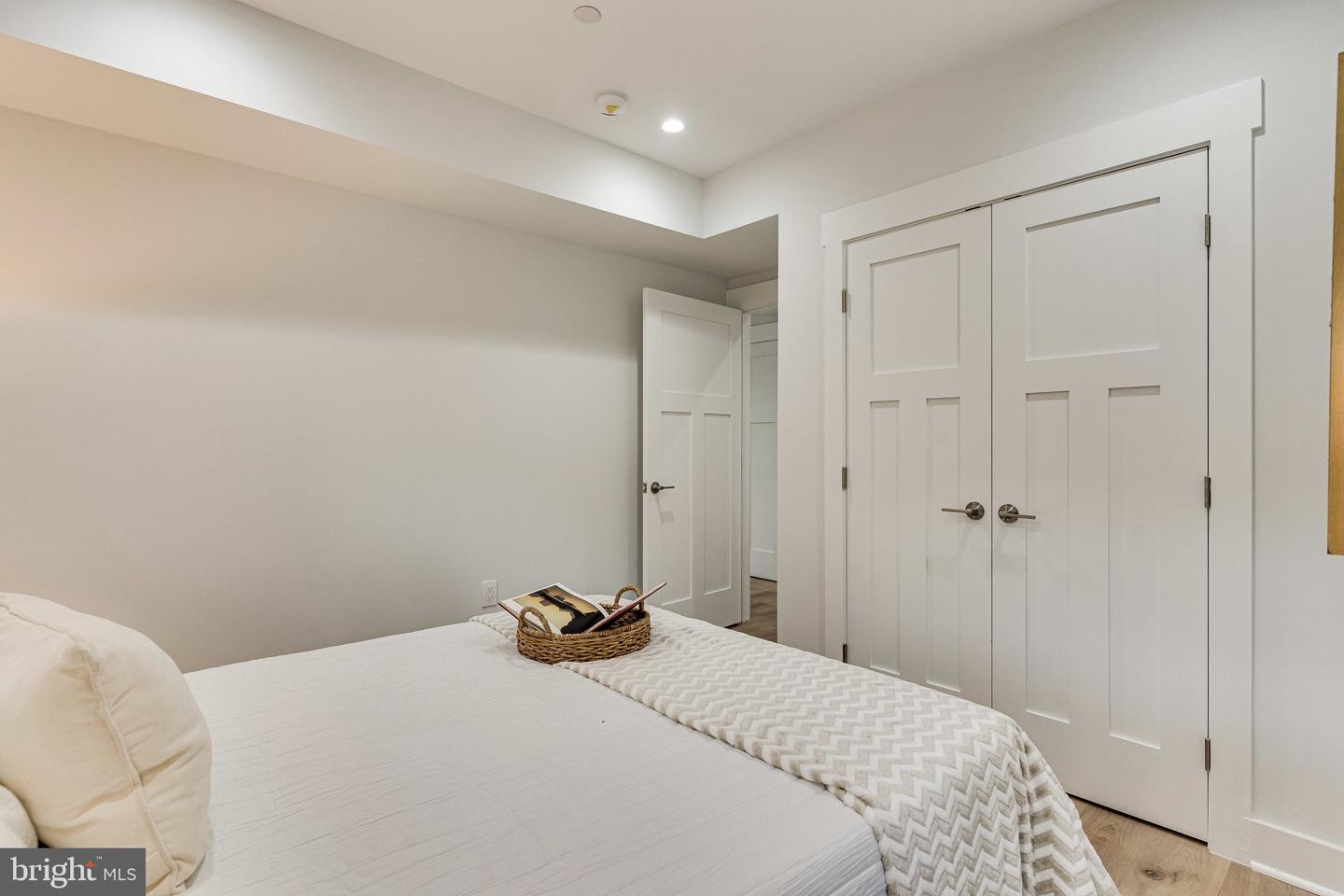 1301 West Virginia AVENUE NE Unit: 1