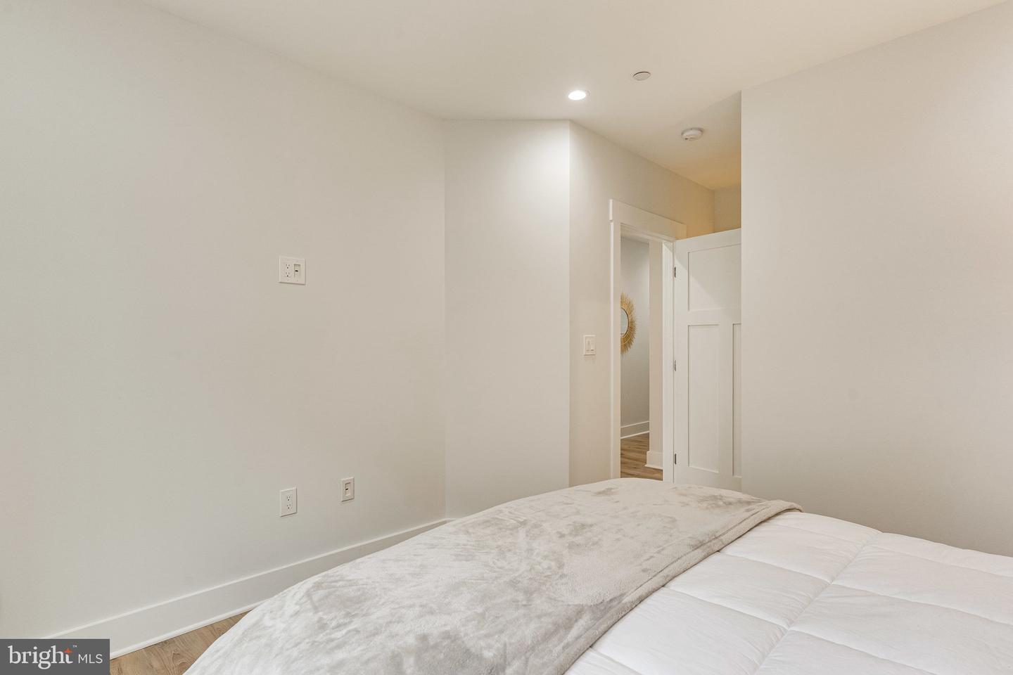 1301 West Virginia AVENUE NE Unit: 1