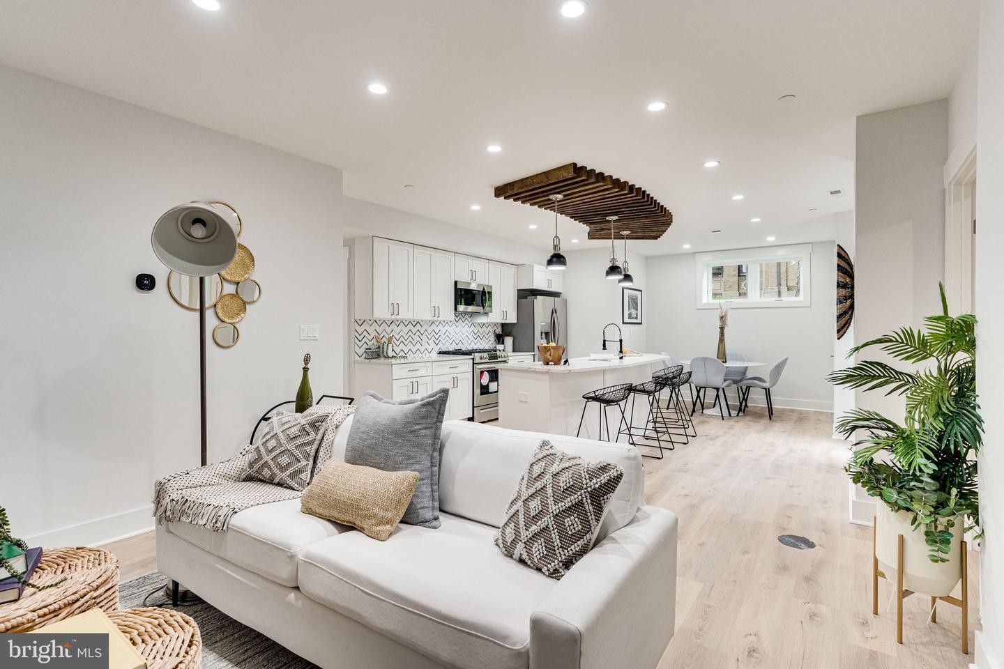 1301 West Virginia AVENUE NE Unit: 1