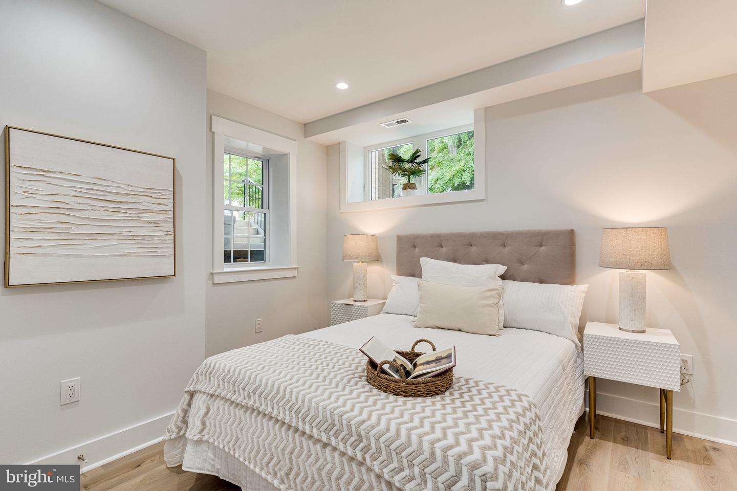 1301 West Virginia AVENUE NE Unit: 1